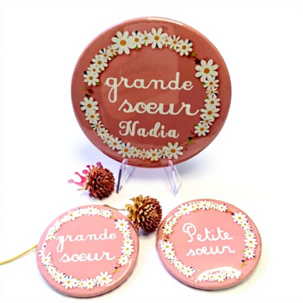 Badge magnet miroir personnalisable couronne fleurie